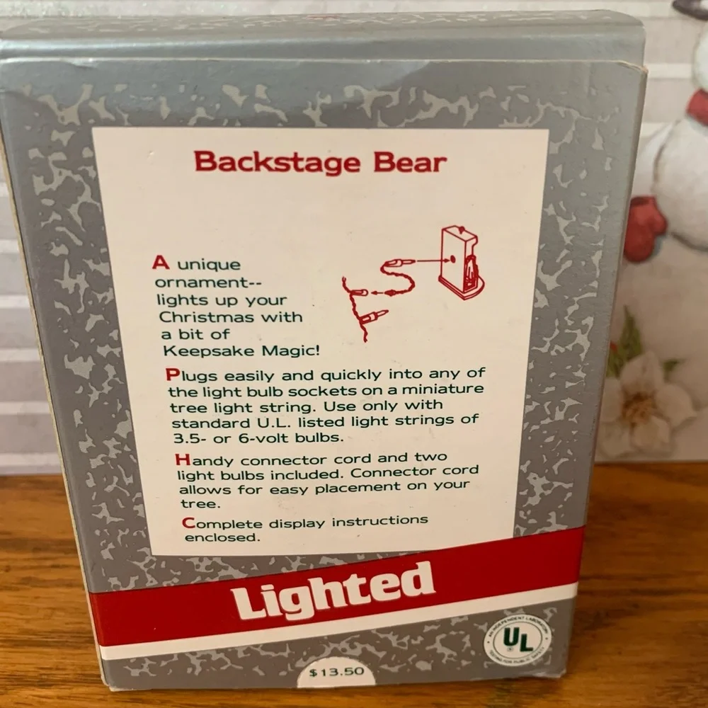 🎄2/20🎄Hallmark Magic Ornament
